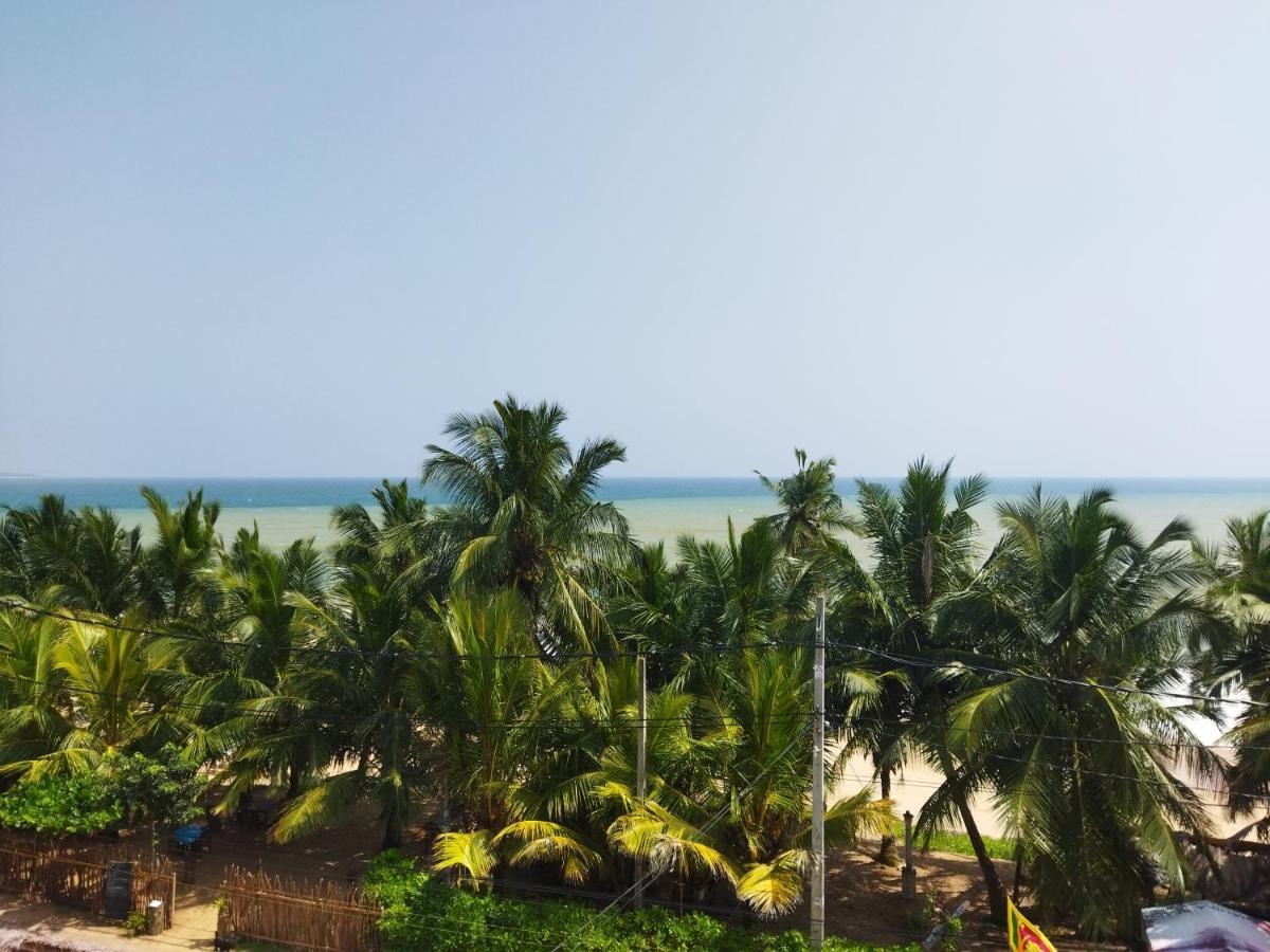 Shanika Beach Inn Tangalle Bagian luar foto