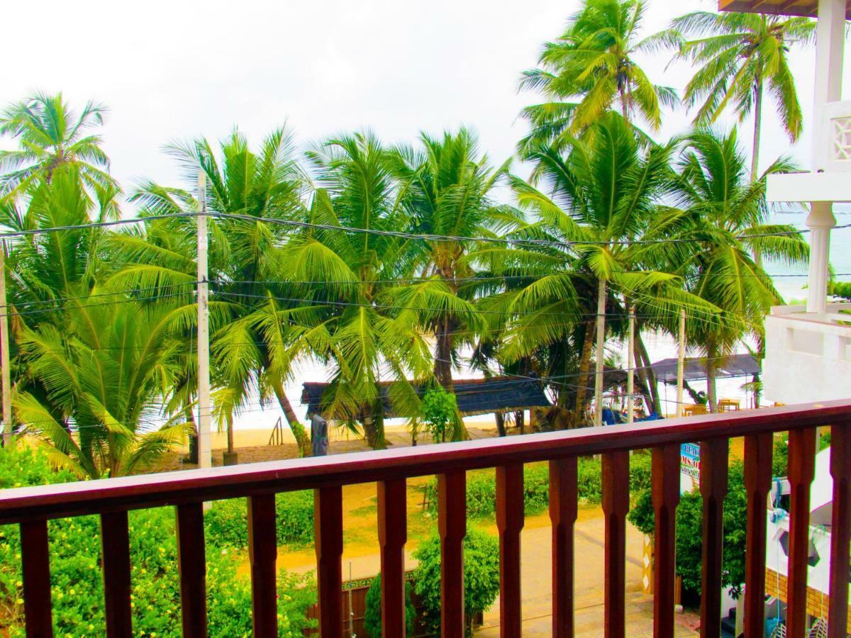 Shanika Beach Inn Tangalle Bagian luar foto